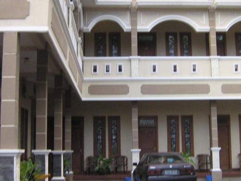 Hotel Laweyan Solo ภายนอก รูปภาพ